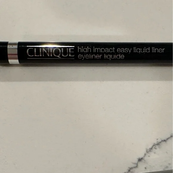 Clinique Set - Ready in 5: berry sweet ($99 value) - Picture 7 of 10